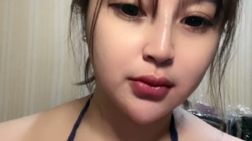 Baby Ariel Hot Nulis Nama Di Toketnya ID Mango 10708076