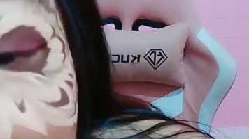 Brina Cantik Show Peragaan Colok Memek